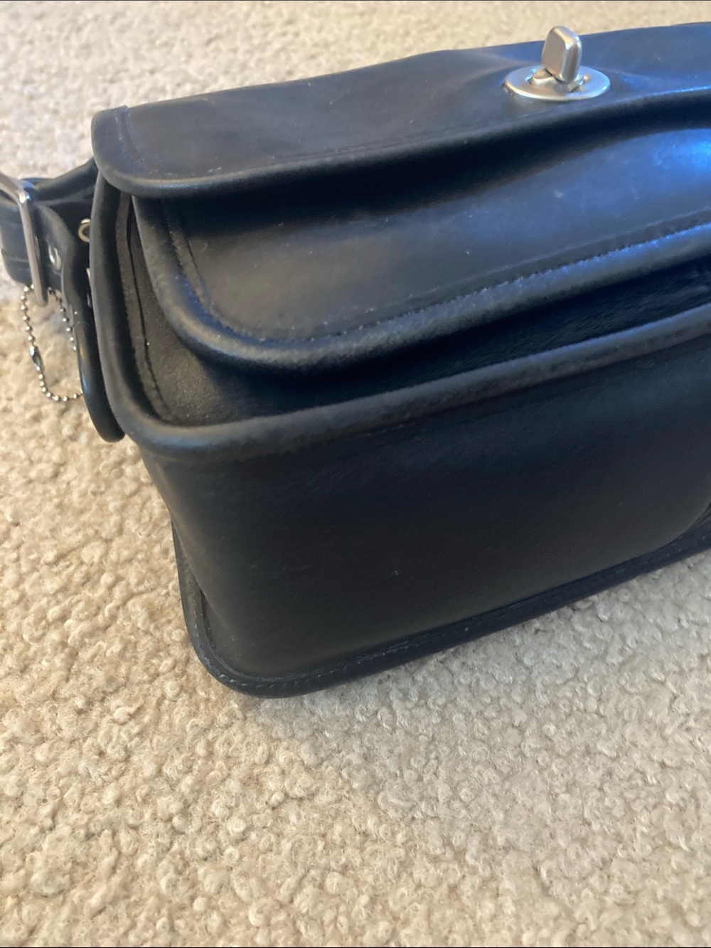 Vintage Coach 9061 Rambler Black Leather Shoulder Bag - Picture 4 of 16
